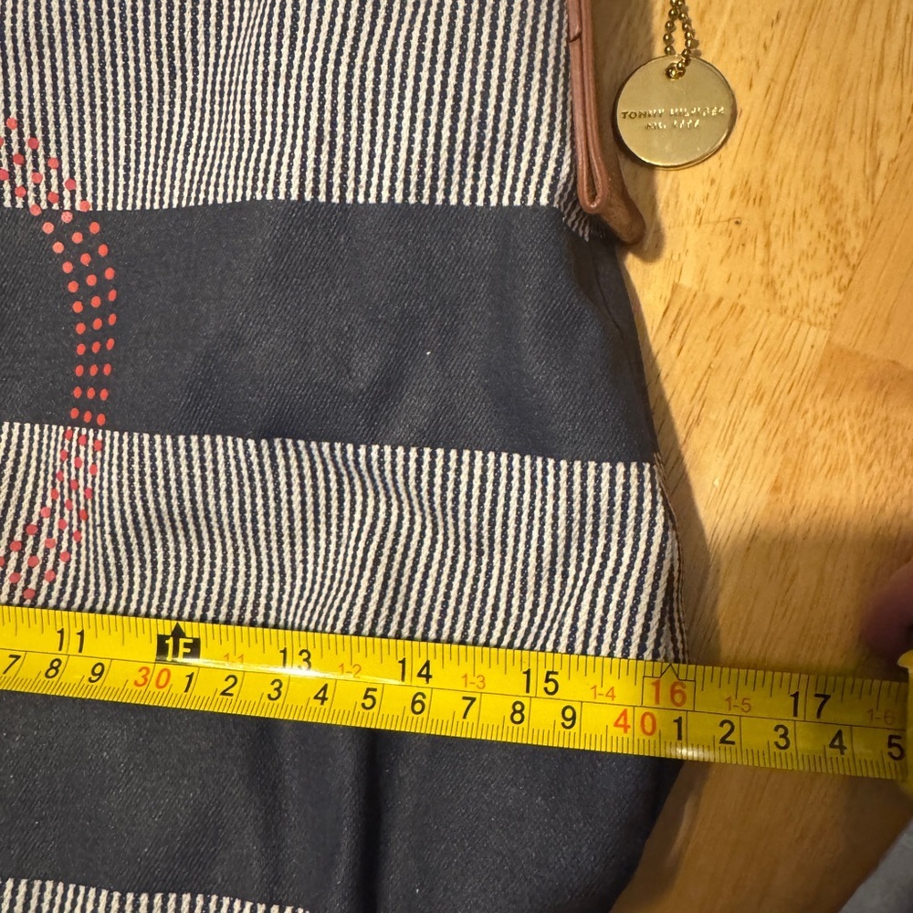 Tommy Hilfiger Striped Purse Bag - Picture 9 of 11